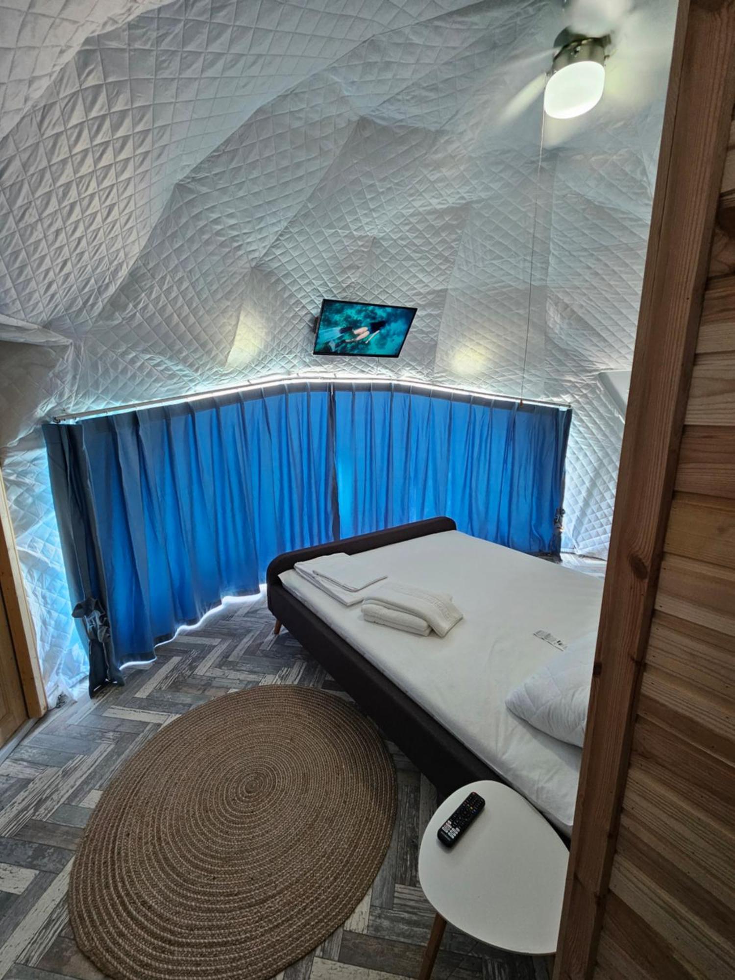 Mar A Lago Glamping23 Douazeci si Trei August Bagian luar foto