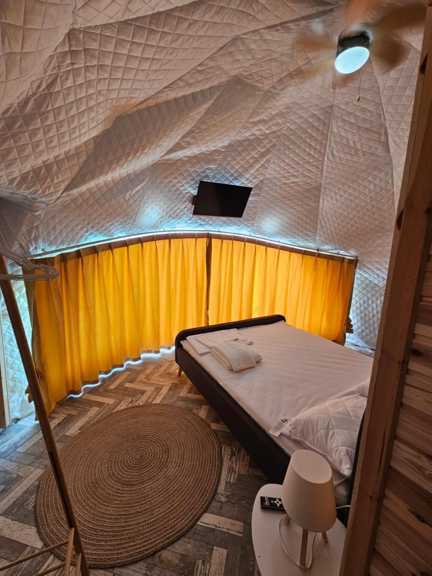 Mar A Lago Glamping23 Douazeci si Trei August Bagian luar foto